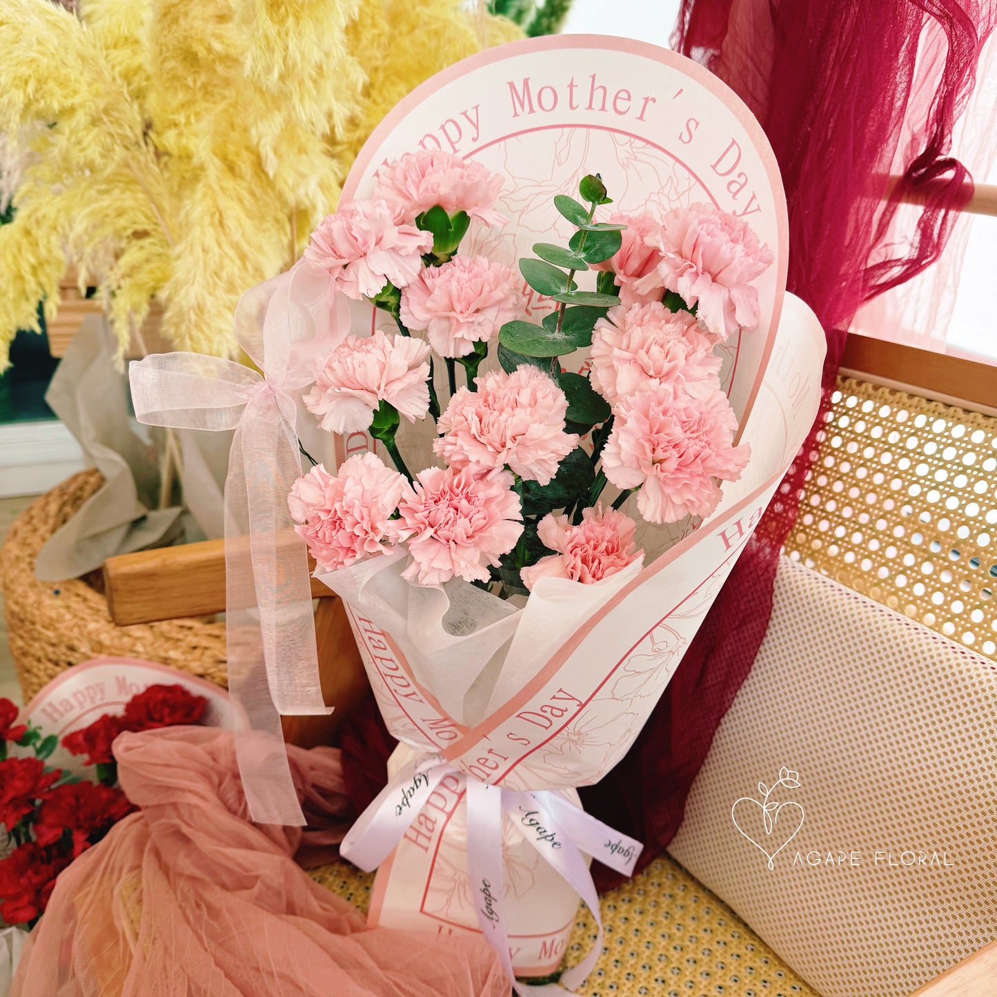 Happy Mother's Day (媽媽,愛你) Carnation Bouquet