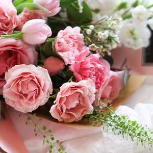 Light Tone Mom Bouquet