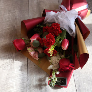 Dark Tone Mom Bouquet