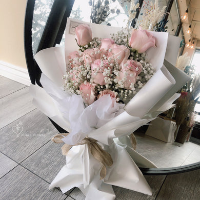 Snowy Pink Rose Bouquet