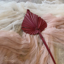 Load image into Gallery viewer, Red Palm Spear